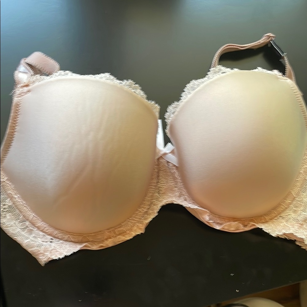Victoria's Secret Blush Lace Bra